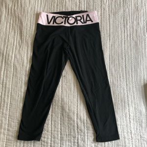 Victoria Secret Sport Capri Leggings Size M